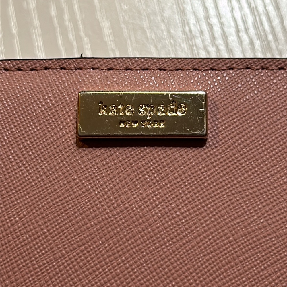 Like new Kate spade leather mauve dusty pink 2 fold wallet - Picture 6 of 7